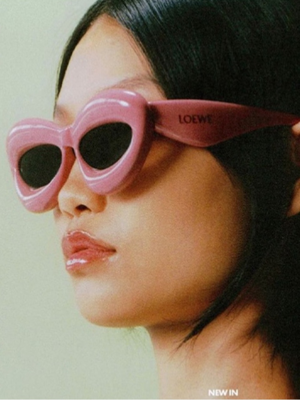 Excluded Loewe Sunglasses, New 340 - Picture 3 of 13